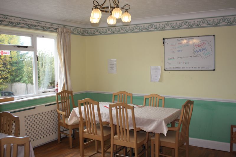 The Paddocks A 'home with a hug' overlooking the Dunstable Downs